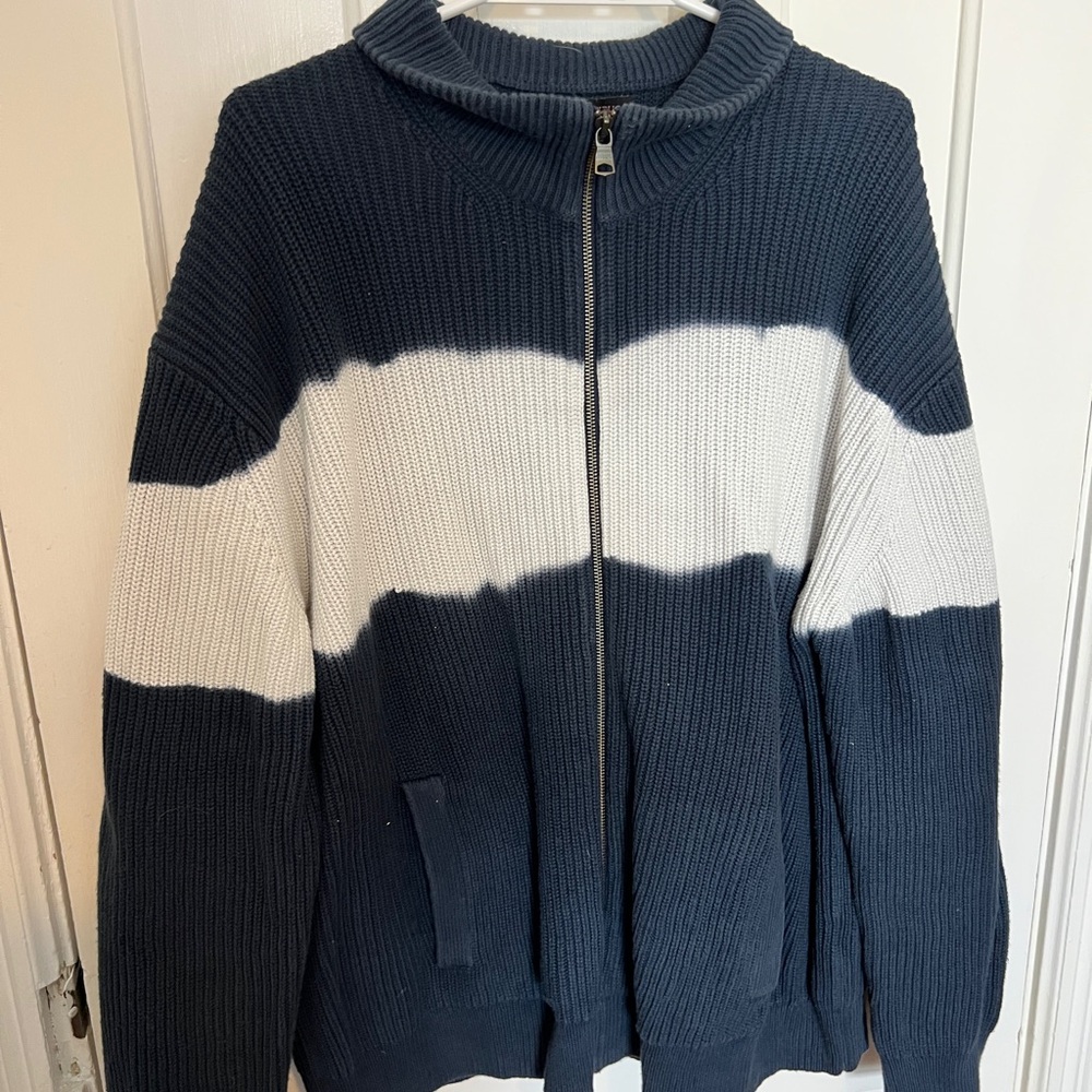 Banana Republic Navy and White Zip-Up Sweater